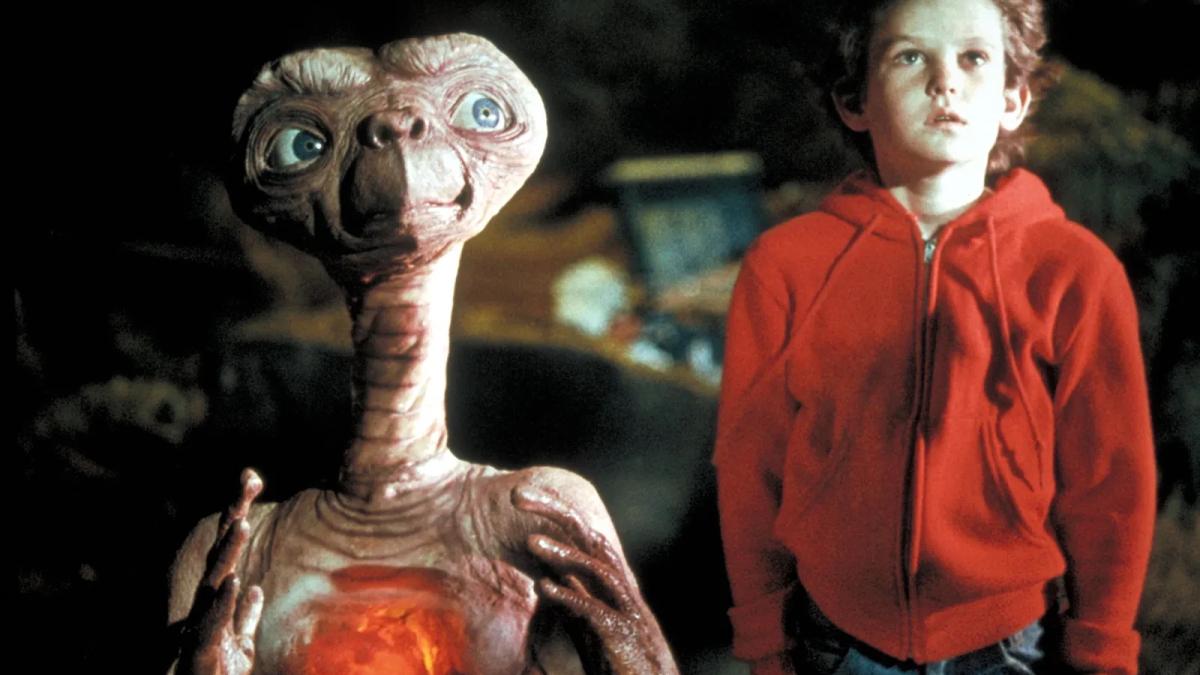 E.T.: THE EXTRA-TERRESTRIAL poster